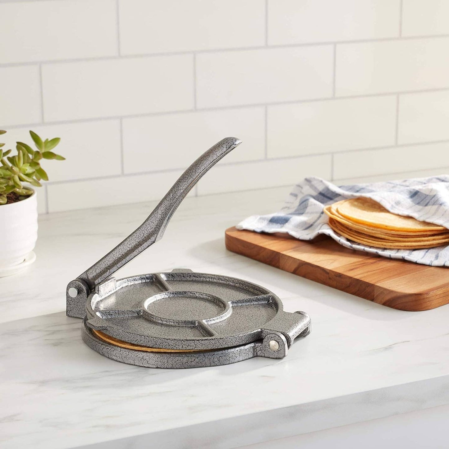 Cast Iron Tortilla Press, 7"