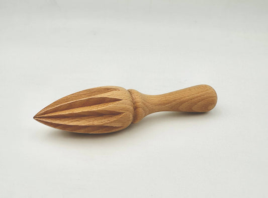 Citrus juicer - Beech Wood
