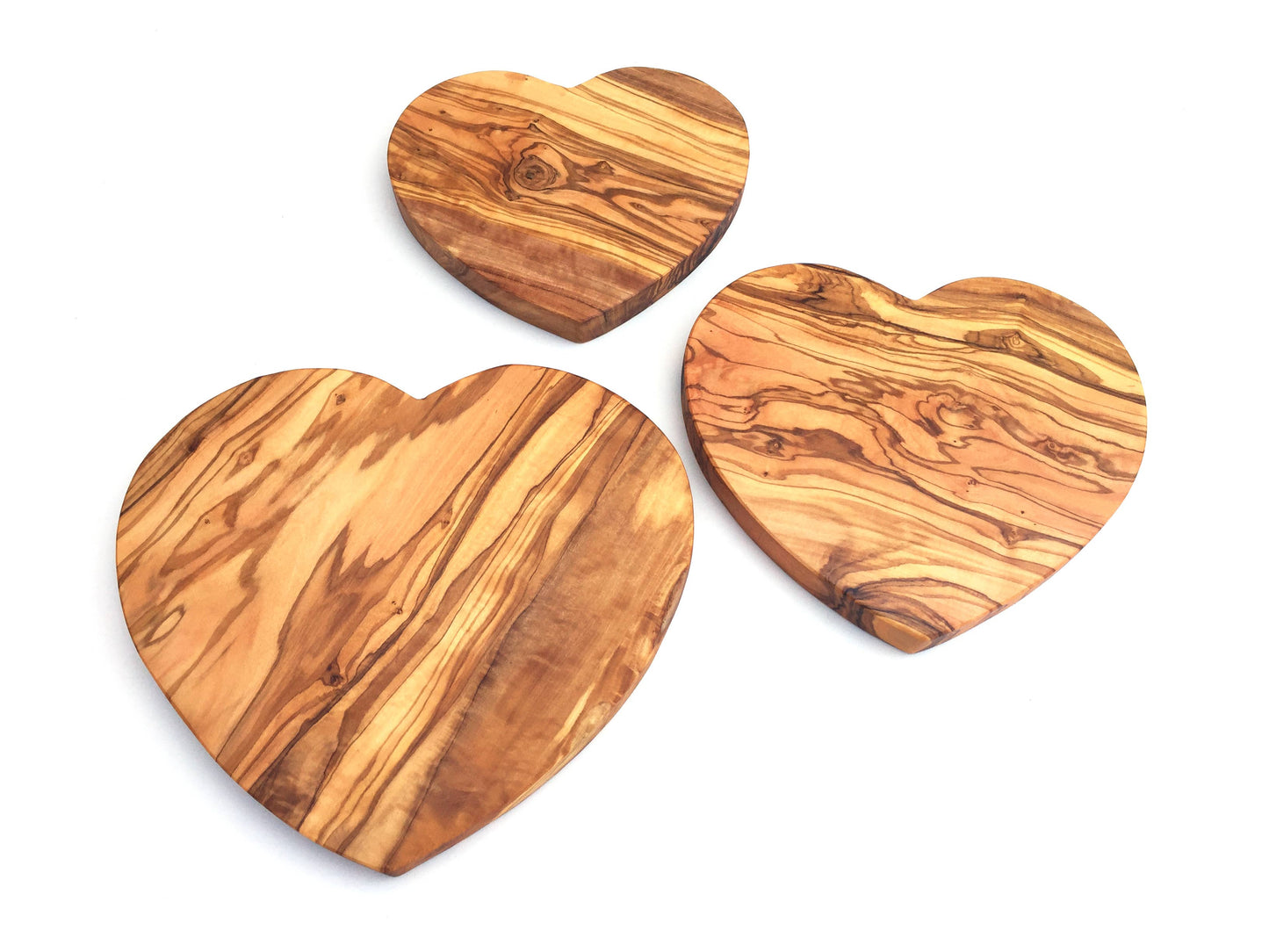 Small Heart Serving cutting board, Olivewood